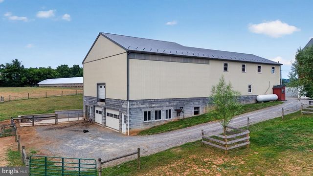 967 FARMDALE RD, Mount Joy, PA 17552