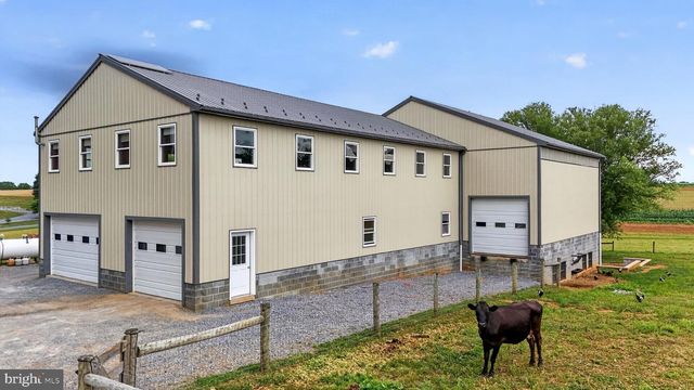 967 FARMDALE RD, Mount Joy, PA 17552