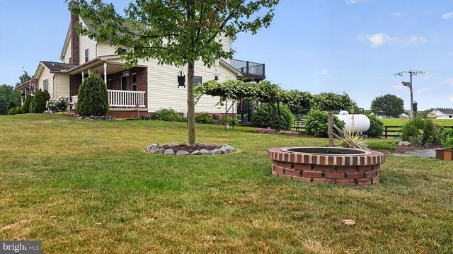967 FARMDALE RD, Mount Joy, PA 17552