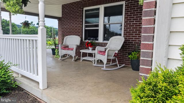 967 FARMDALE RD, Mount Joy, PA 17552