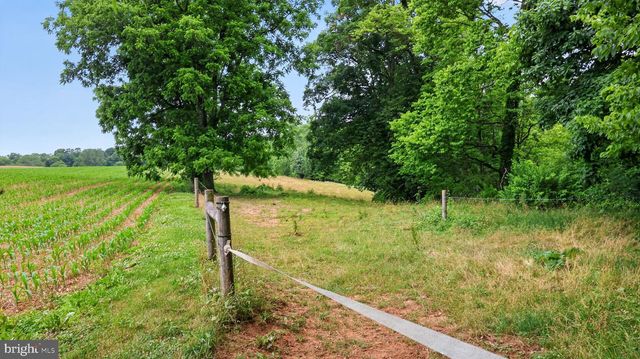 967 FARMDALE RD, Mount Joy, PA 17552