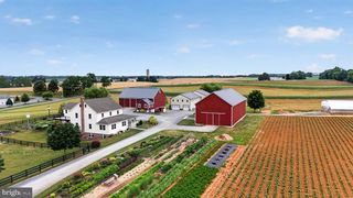 967 FARMDALE RD, Mount Joy, PA 17552