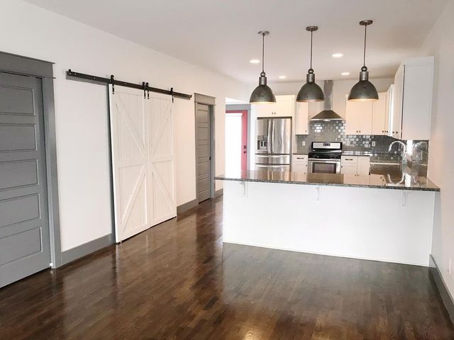 933B Thomas Ave, Nashville, TN 37216