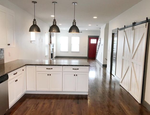 933B Thomas Ave, Nashville, TN 37216