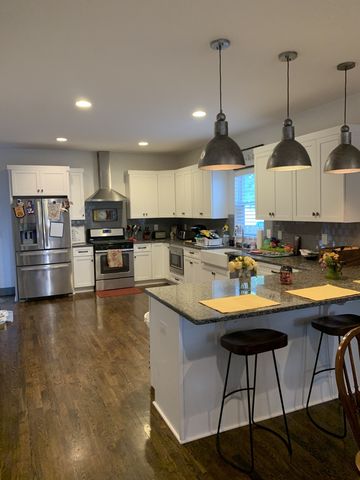 933B Thomas Ave, Nashville, TN 37216