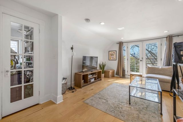 151 Magazine St 3, Cambridge, MA 02139