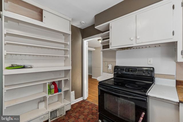 8219 BROOKSIDE RD, Elkins Park, PA 19027