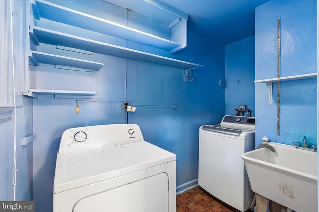 8219 BROOKSIDE RD, Elkins Park, PA 19027