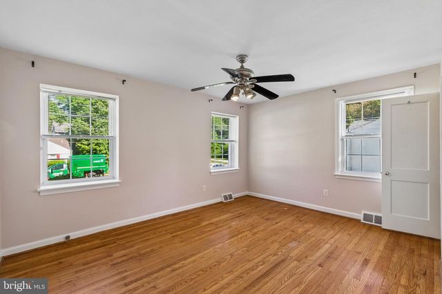 8219 BROOKSIDE RD, Elkins Park, PA 19027