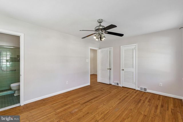 8219 BROOKSIDE RD, Elkins Park, PA 19027