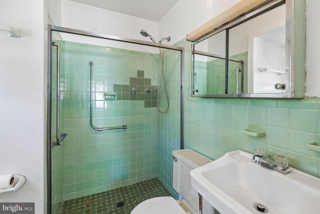 8219 BROOKSIDE RD, Elkins Park, PA 19027