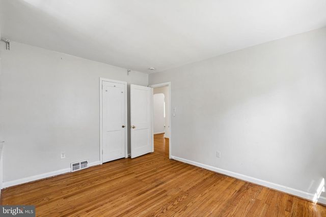 8219 BROOKSIDE RD, Elkins Park, PA 19027