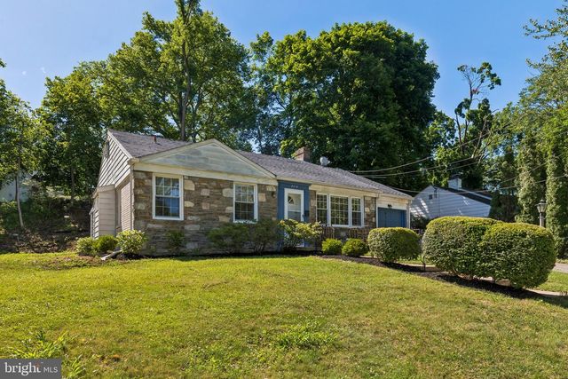 8219 BROOKSIDE RD, Elkins Park, PA 19027