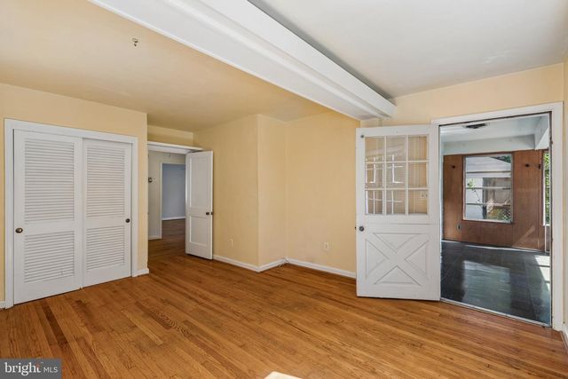 8219 BROOKSIDE RD, Elkins Park, PA 19027