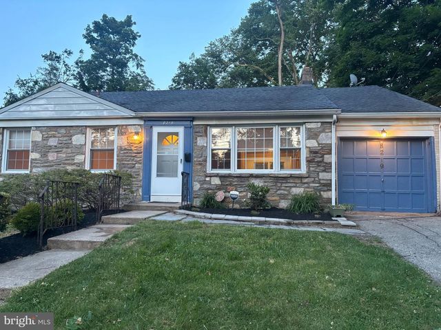 8219 BROOKSIDE RD, Elkins Park, PA 19027