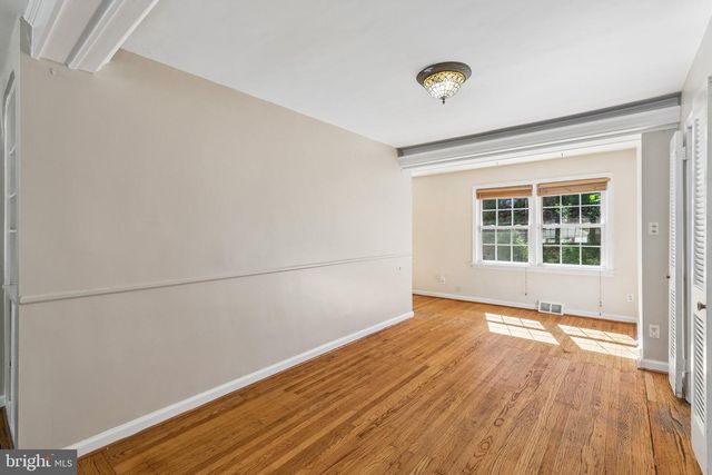 8219 BROOKSIDE RD, Elkins Park, PA 19027