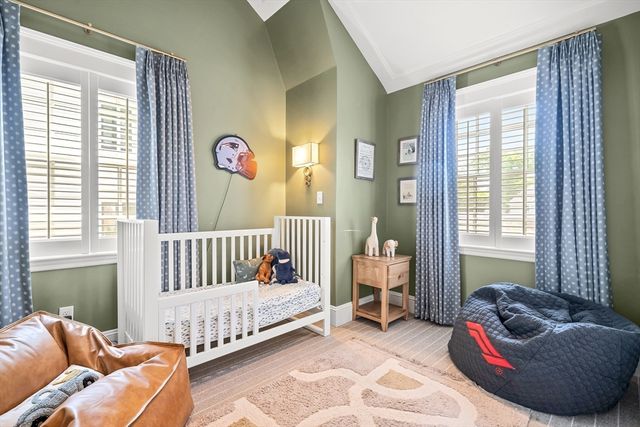 24 Cleveland Rd, Needham, MA 02492