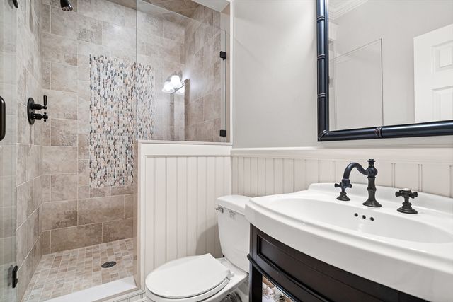 24 Cleveland Rd, Needham, MA 02492