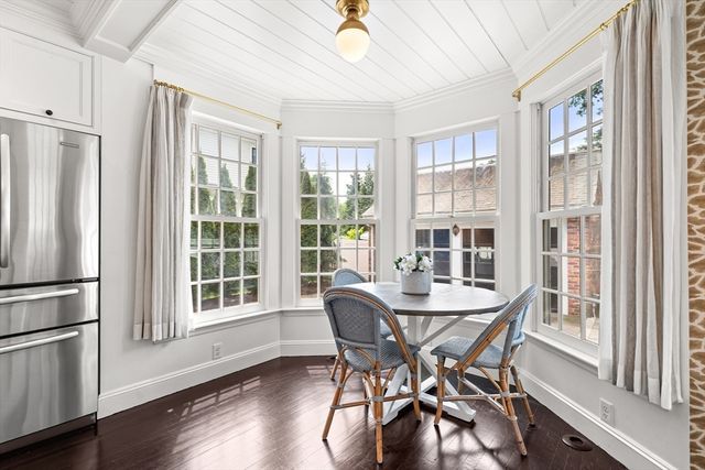 24 Cleveland Rd, Needham, MA 02492