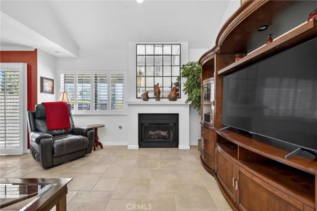 832 Trinity, Claremont, CA 91711