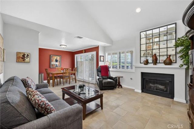 832 Trinity, Claremont, CA 91711