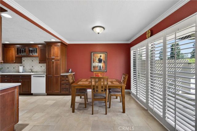 832 Trinity, Claremont, CA 91711