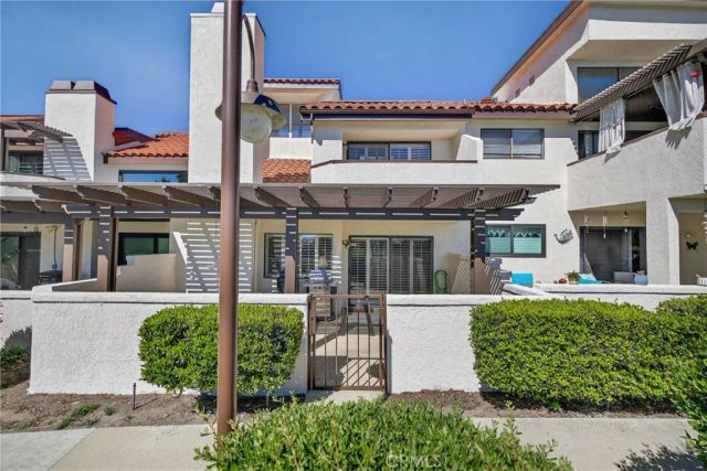 832 Trinity, Claremont, CA 91711