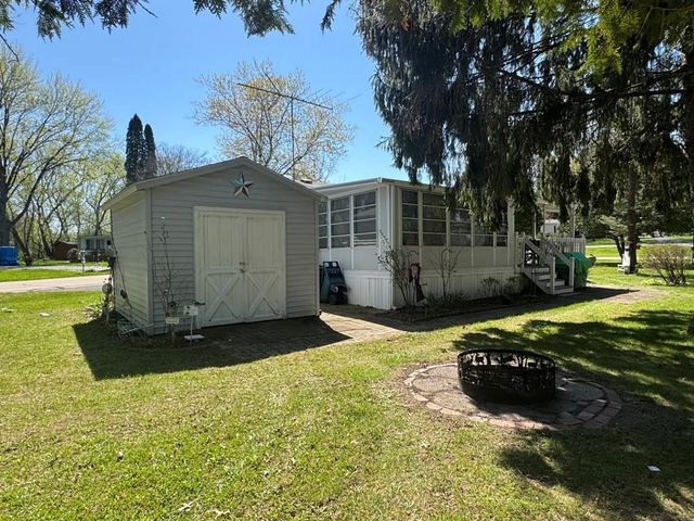 391 Skyline Drive, Edgerton, WI 53534