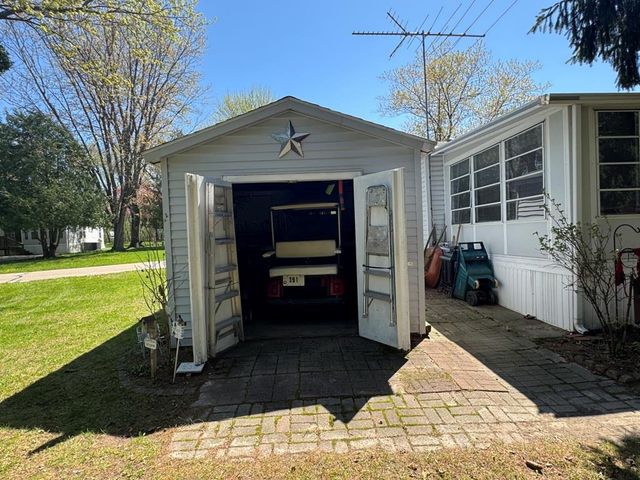 391 Skyline Drive, Edgerton, WI 53534