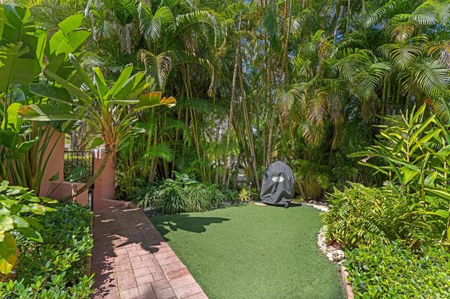 746 Upland Road, West Palm Beach, FL 33401