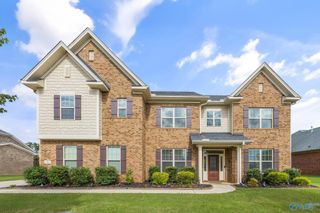5 Brown Tulip Drive SW, Huntsville, AL 35824