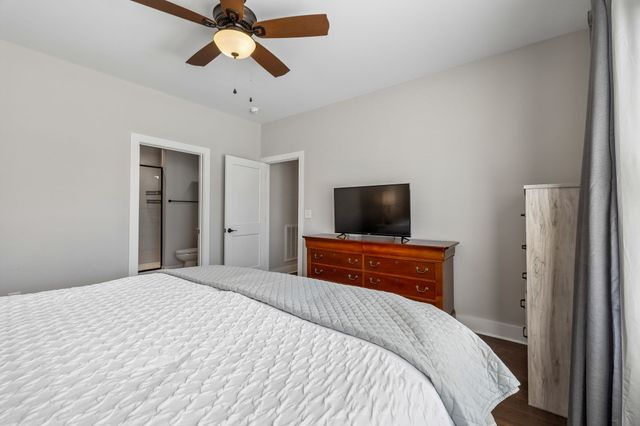 20 Sycamore Rdg, W, Burns, TN 37029