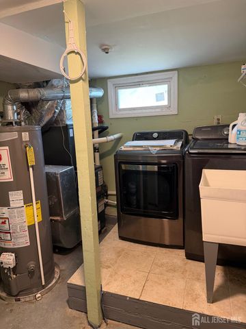 120 W Warren Street, Iselin, NJ 08830