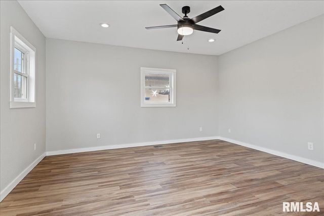 1022 N WALNUT Street, Springfield, IL 62702