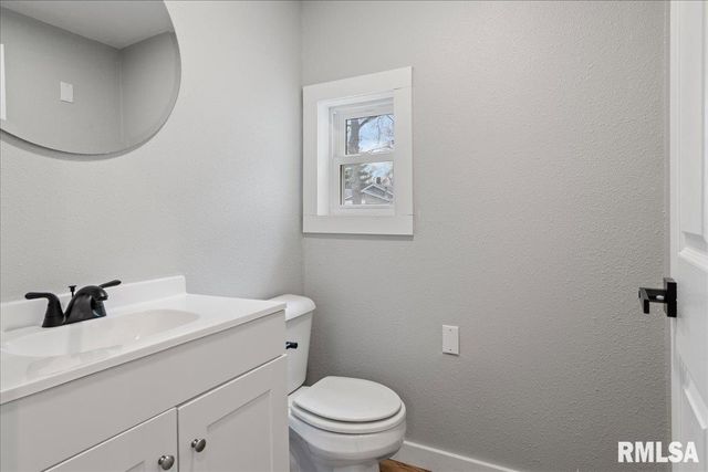 1022 N WALNUT Street, Springfield, IL 62702