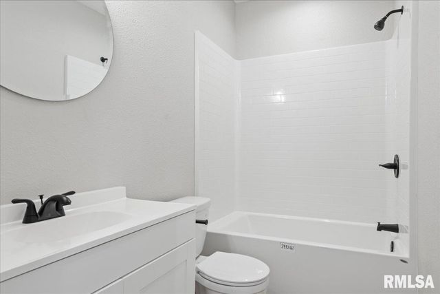 1022 N WALNUT Street, Springfield, IL 62702