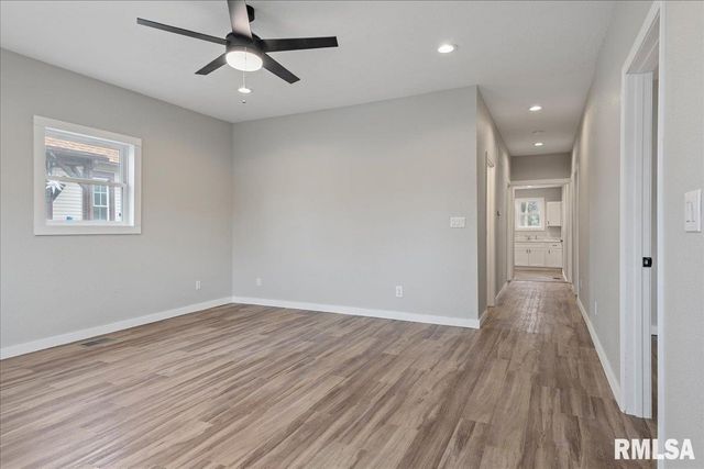 1022 N WALNUT Street, Springfield, IL 62702