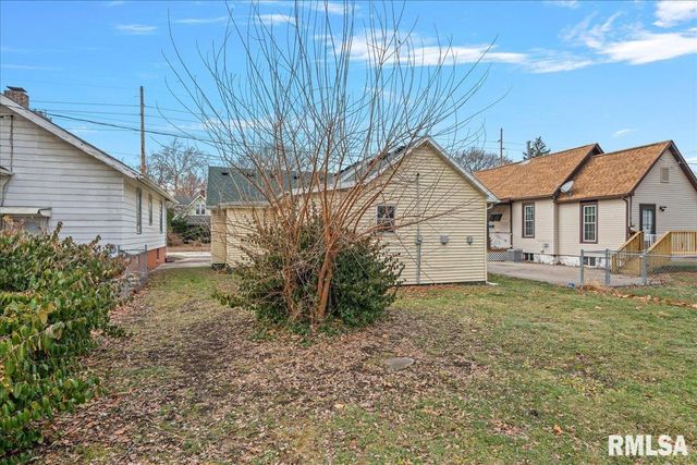 1022 N WALNUT Street, Springfield, IL 62702