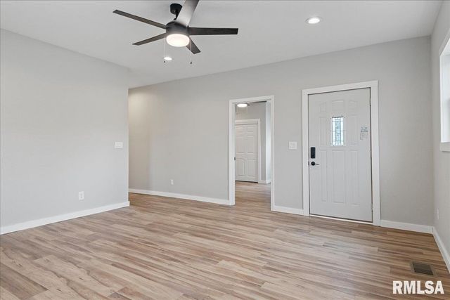 1022 N WALNUT Street, Springfield, IL 62702