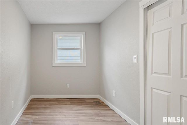 1022 N WALNUT Street, Springfield, IL 62702