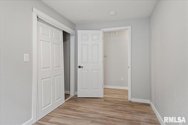 1022 N WALNUT Street, Springfield, IL 62702