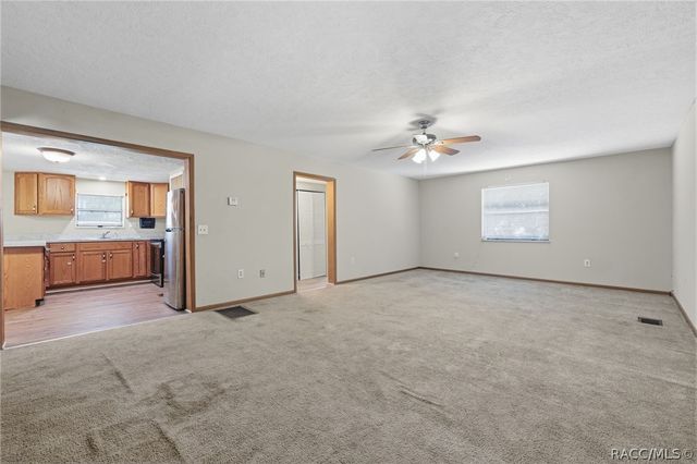4708 S Evergreen Avenue, Homosassa, FL 34446