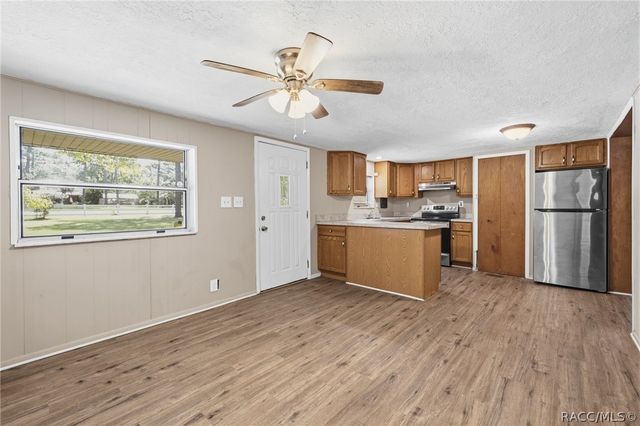 4708 S Evergreen Avenue, Homosassa, FL 34446
