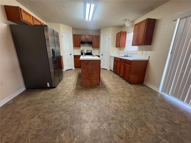 102 FLATFISH COURT, Kissimmee, FL 34759