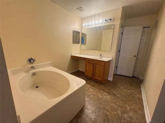 102 FLATFISH COURT, Kissimmee, FL 34759