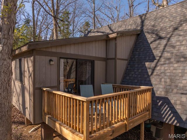 1126 Mitten Ridge Drive, Innsbrook, MO 63390