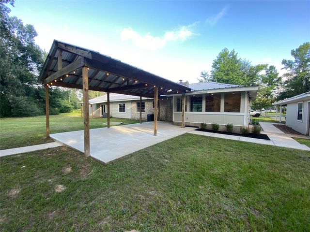 26941 E River Road, Splendora, TX 77372