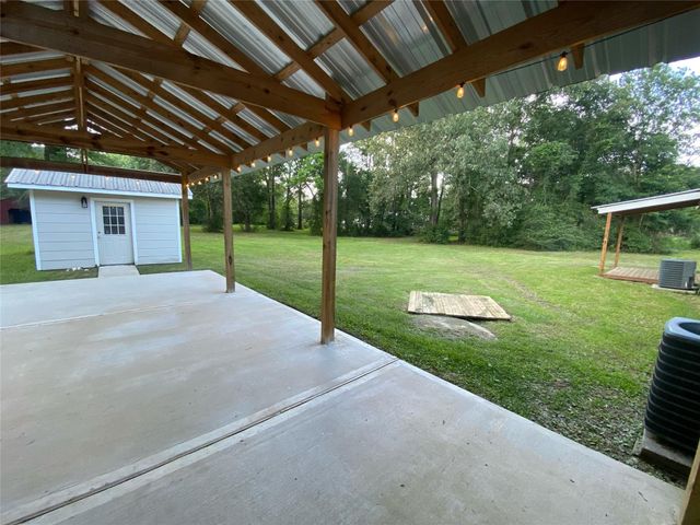 26941 E River Road, Splendora, TX 77372