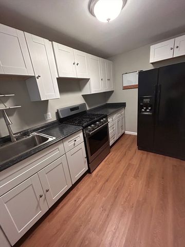 5 Manor Court 5, Springfield, MA 01118