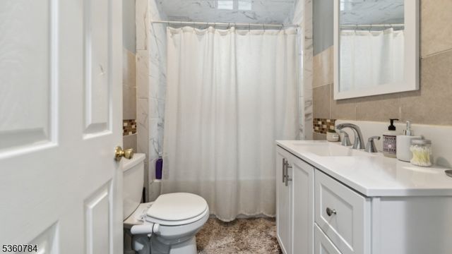 1124 Drake Ave, Roselle Boro, NJ 07203